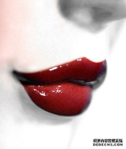 ��Ůɱ�ֵĿں졿