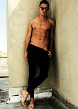 ����Ĳ��Ǳ�¶����